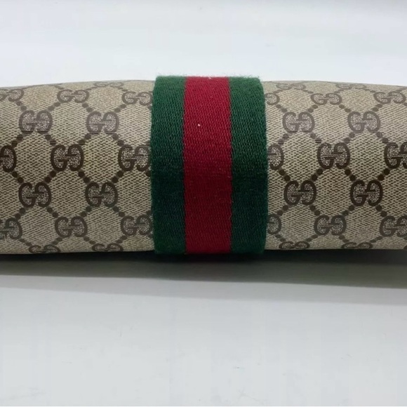 Authentic Vintage Gucci Clutch. Fair condition - Picture 10 of 11